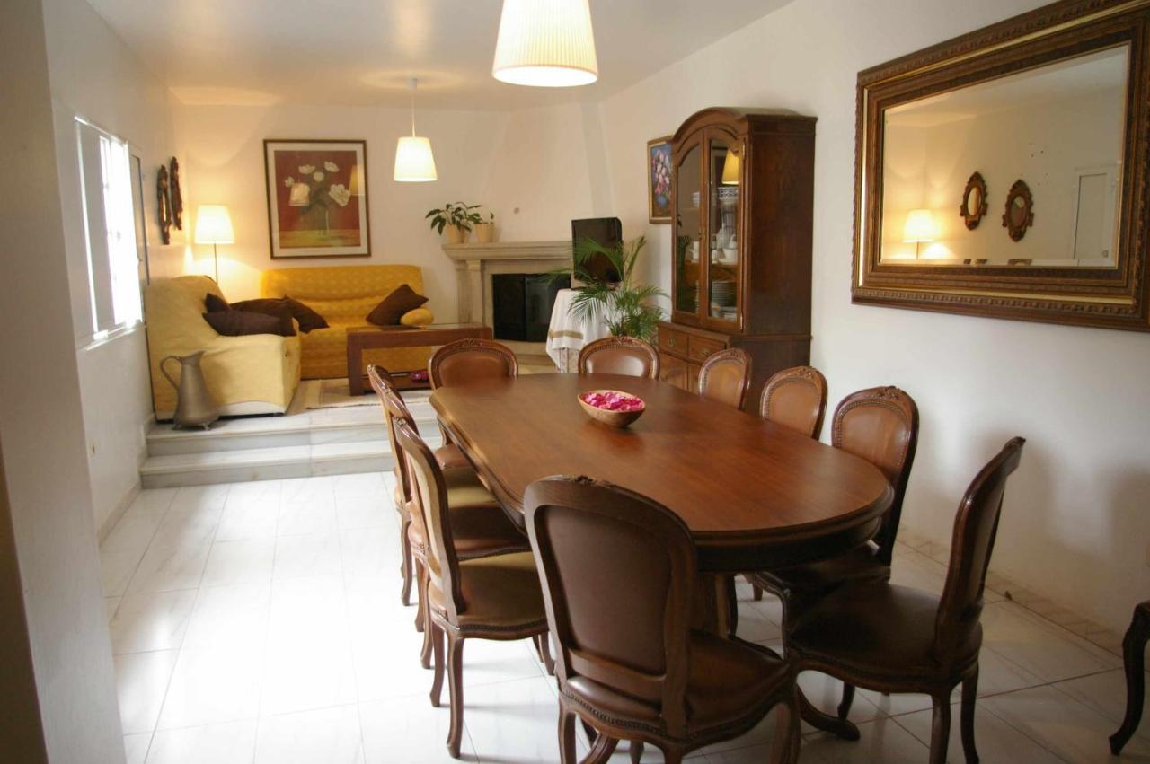 ビラノーバ・デ・アロウサ Vivienda Tradicional Con Jardin Y Patio Interiorヴィラ エクステリア 写真